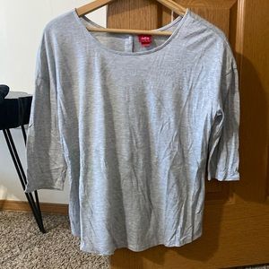 Womens 3/4 sleeve top